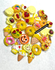 3D GIANT SWEET Charms (YELLOW)